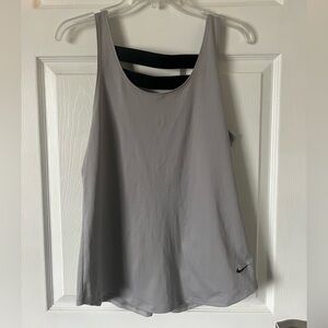 Nike Women’s Racerback Dri Fit Tank Top. Size Medium